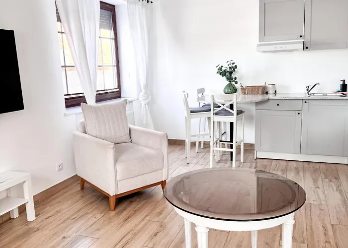 Mersea Apartahotel 3*